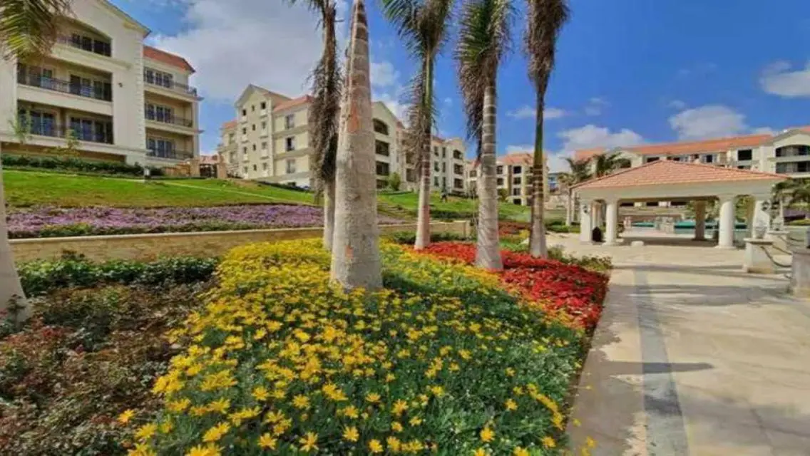 For sale in Regents Park next to Katameya Dunes 