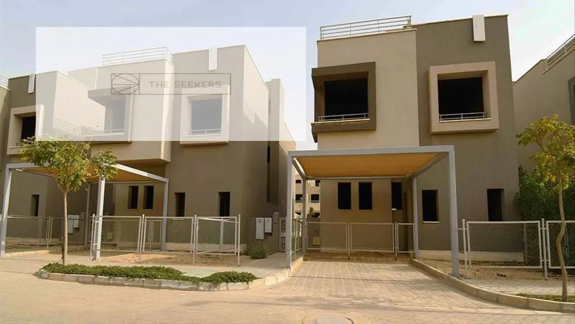 Luxurious Villa for Sale with Spacious Amenities