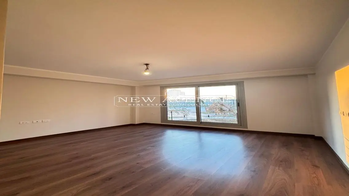 Luxury Apartment with Balcony and Shared Gym