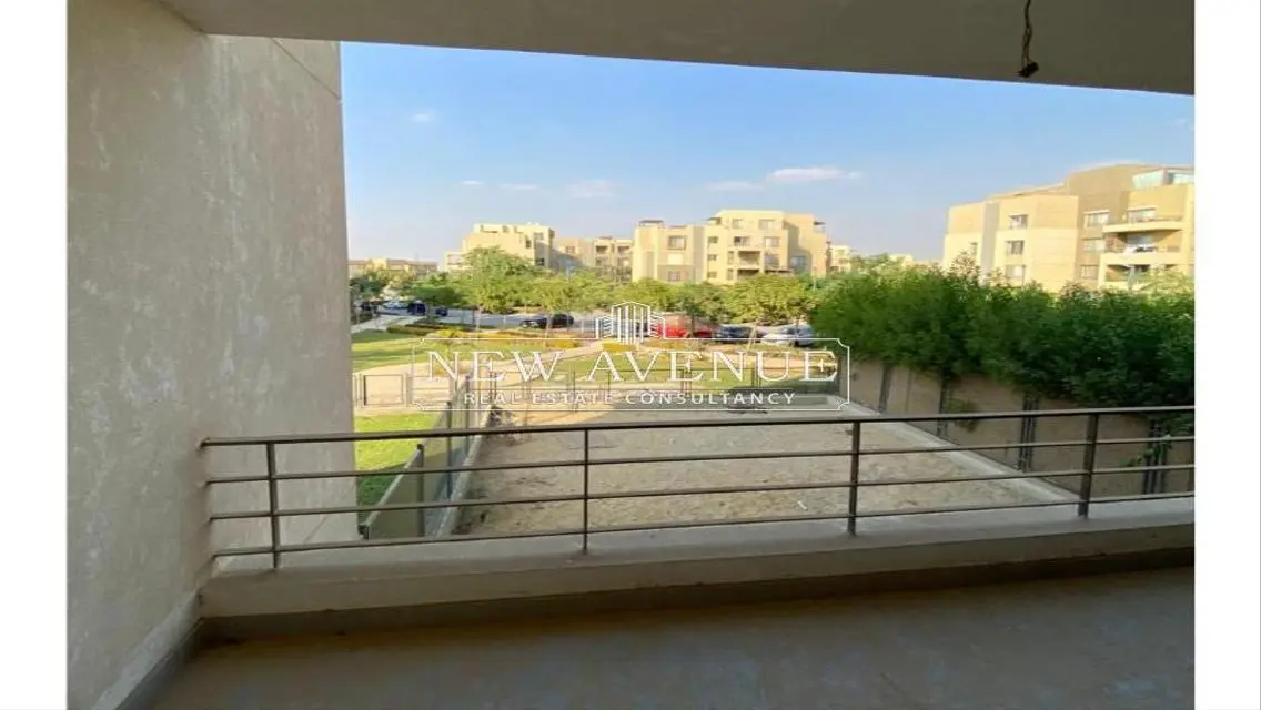 Luxury Apartment with Balcony and Shared Gym