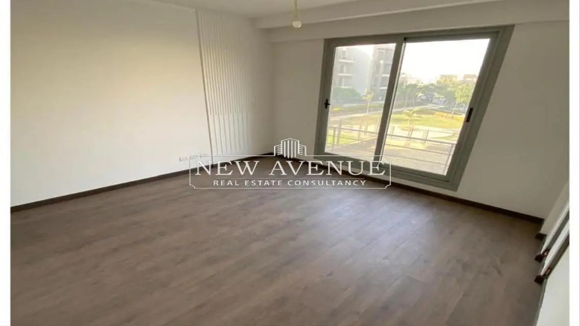 Luxury Apartment with Balcony and Shared Gym