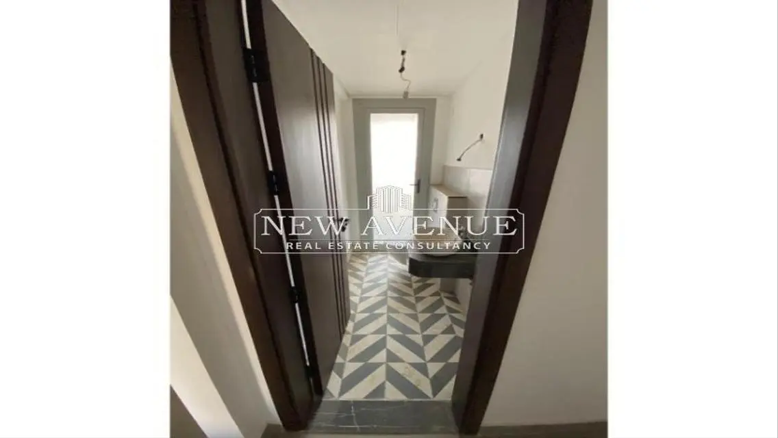 Luxury Apartment with Balcony and Shared Gym