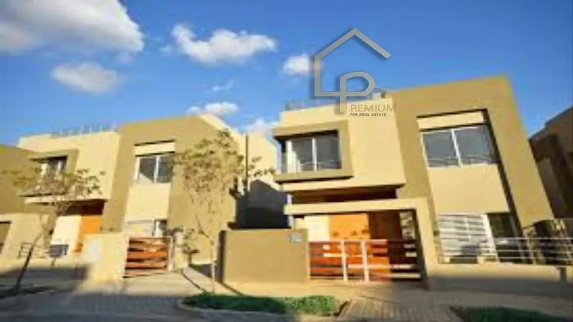 Townhouse for sale at Golf Extension Palm hills