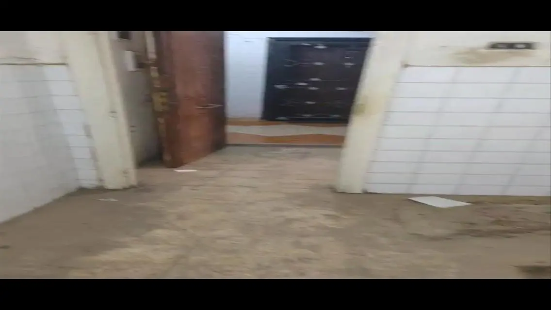 شقة فاخرة مع شرفة للبيع