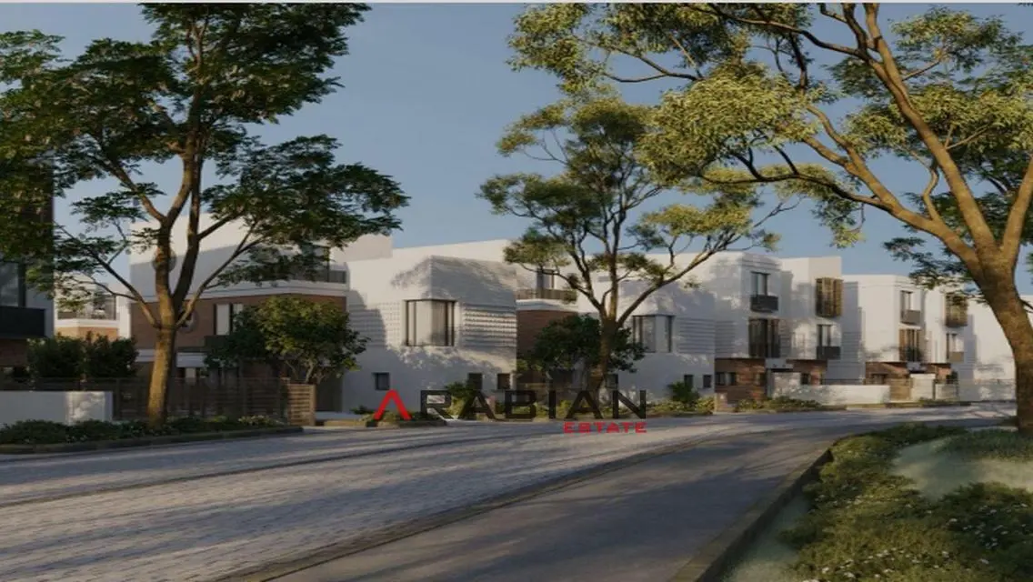 villa next to madinaty dp 900k inst till 10y