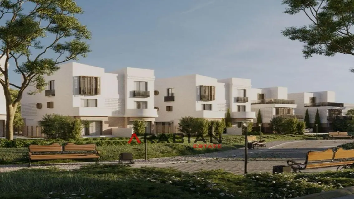 villa next to madinaty dp 900k inst till 10y