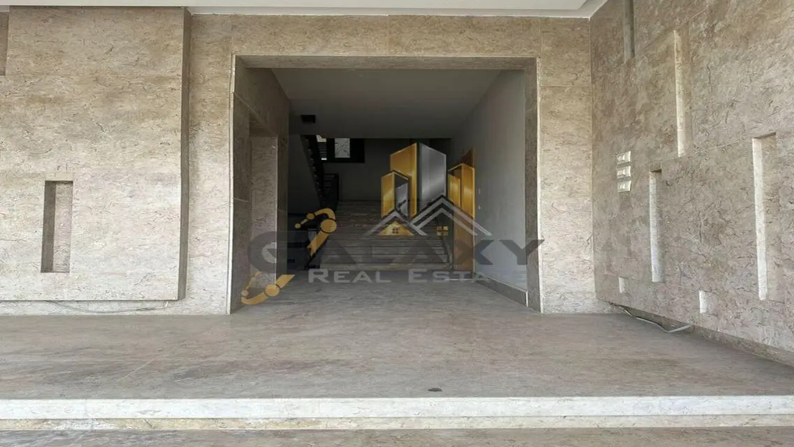 Luxury Villa for Sale in Kud Rio