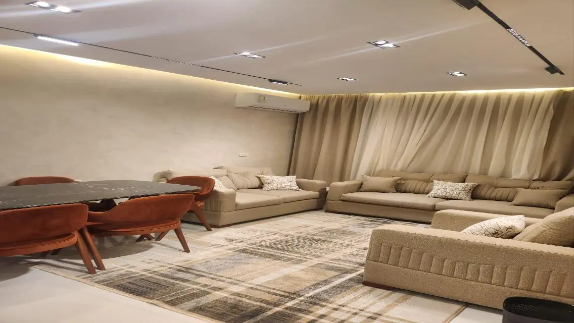 Luxury Apartment for Rent - 6 Rooms
