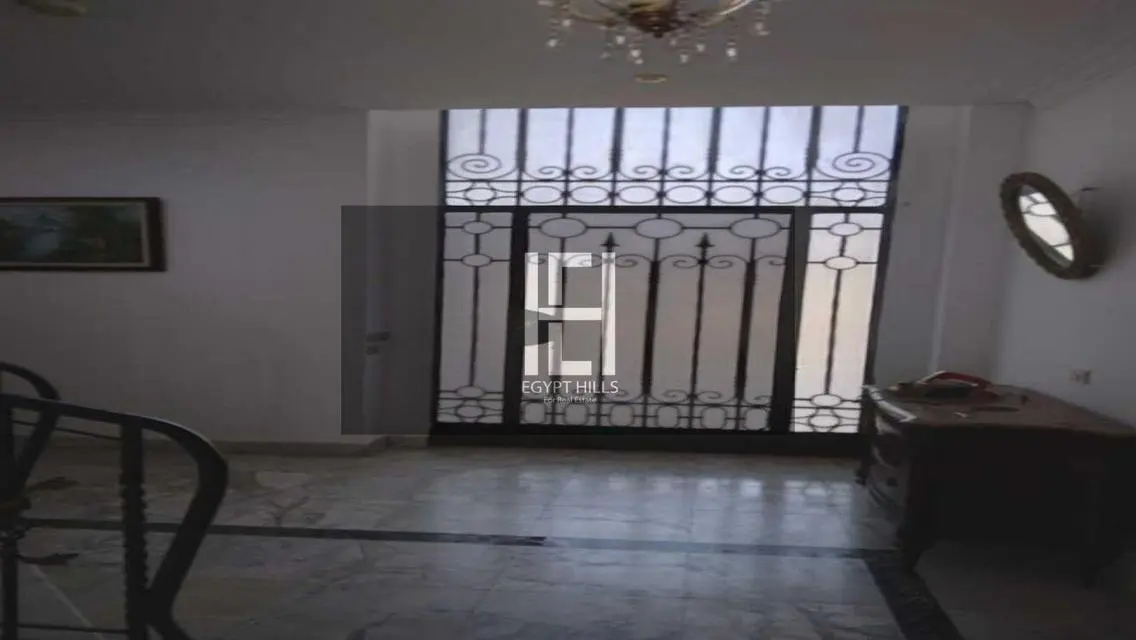 فيلا فاخرة مع حديقة ومسبح خاص