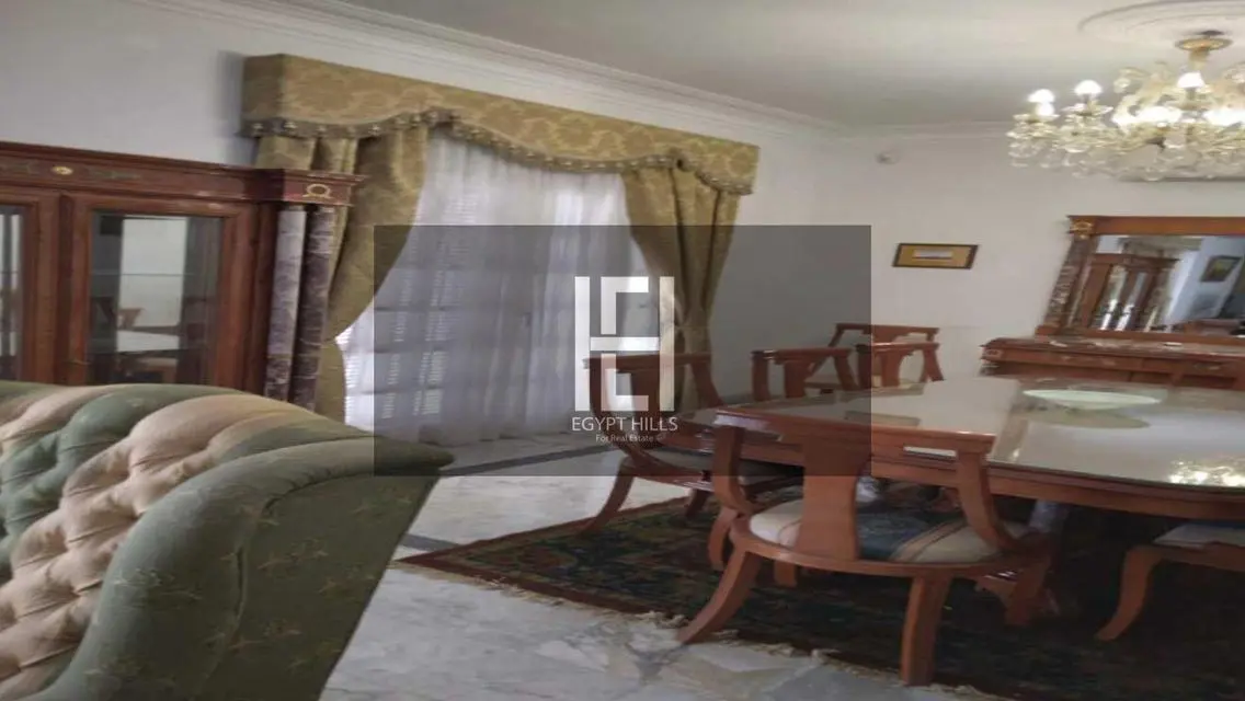 فيلا فاخرة مع حديقة ومسبح خاص