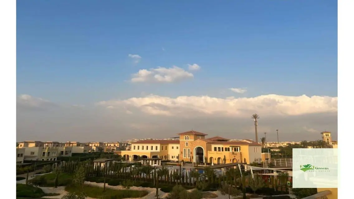 فيلا مستقله كمبوند ميفيد للبيع كامل التشطيب بالفرش