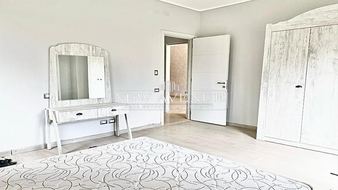 Fully finished &amp;furnished Studio Village gate New cairo