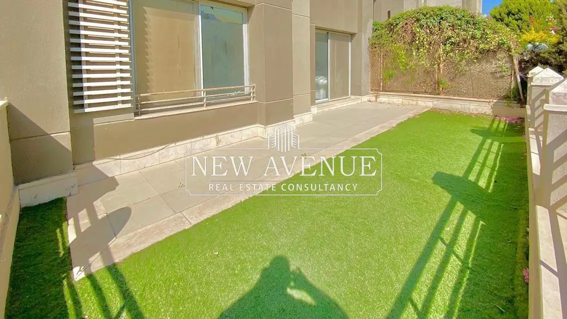 Fully finished &amp;furnished Studio Village gate New cairo