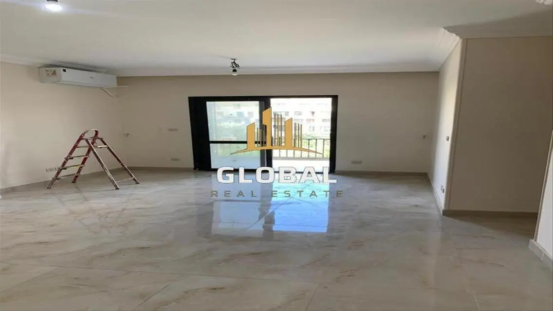 semi furnished Apartment 1st use View central park