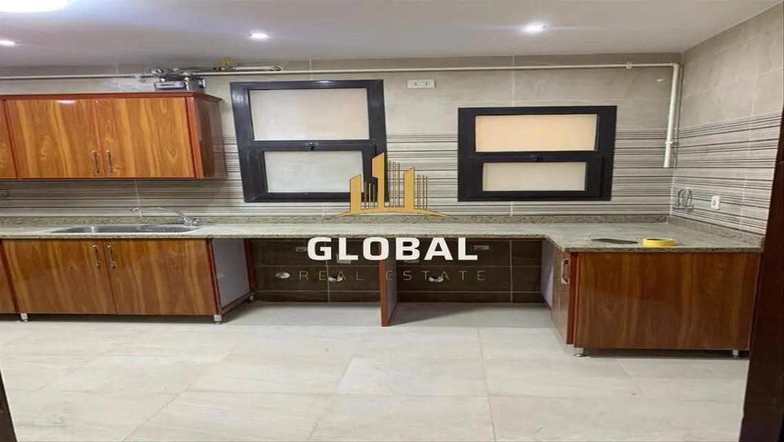 semi furnished Apartment 1st use View central park
