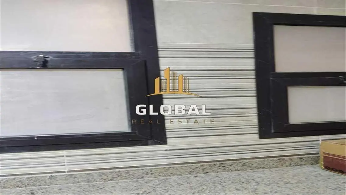 semi furnished Apartment 1st use View central park