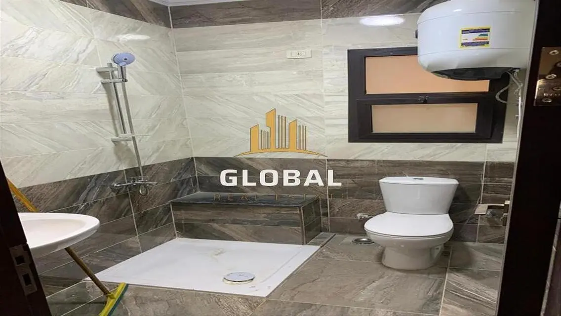 semi furnished Apartment 1st use View central park