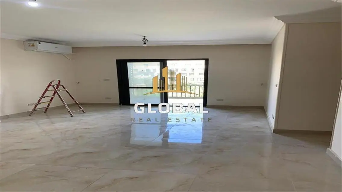 semi furnished Apartment 1st use View central park