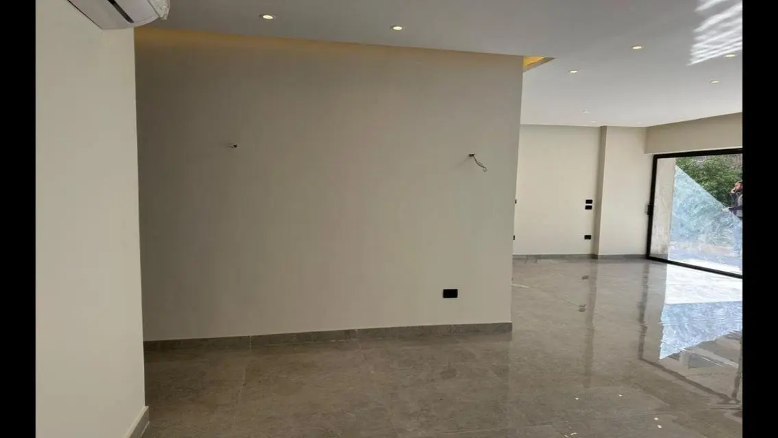 Luxury Apartment with Spacious Private Pool and Garden