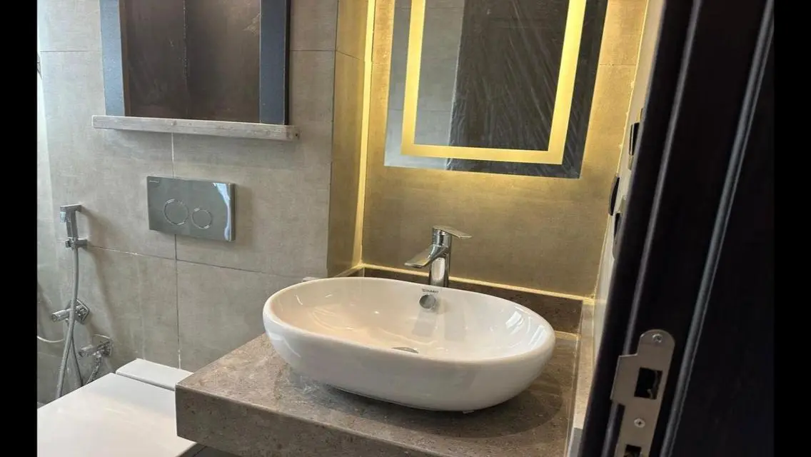 Luxury Apartment with Spacious Private Pool and Garden