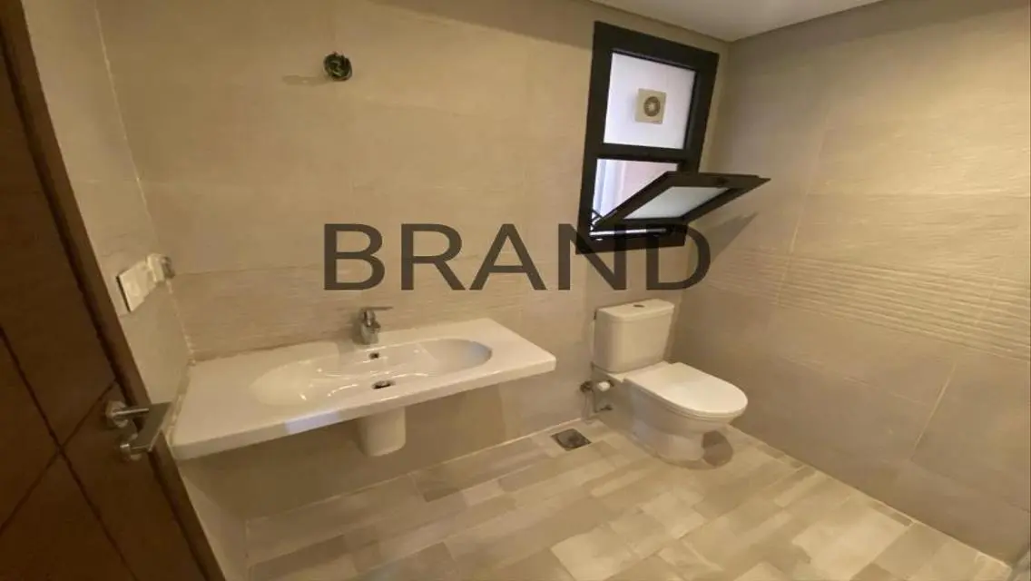 Luxury Apartment with Multiple Amenities