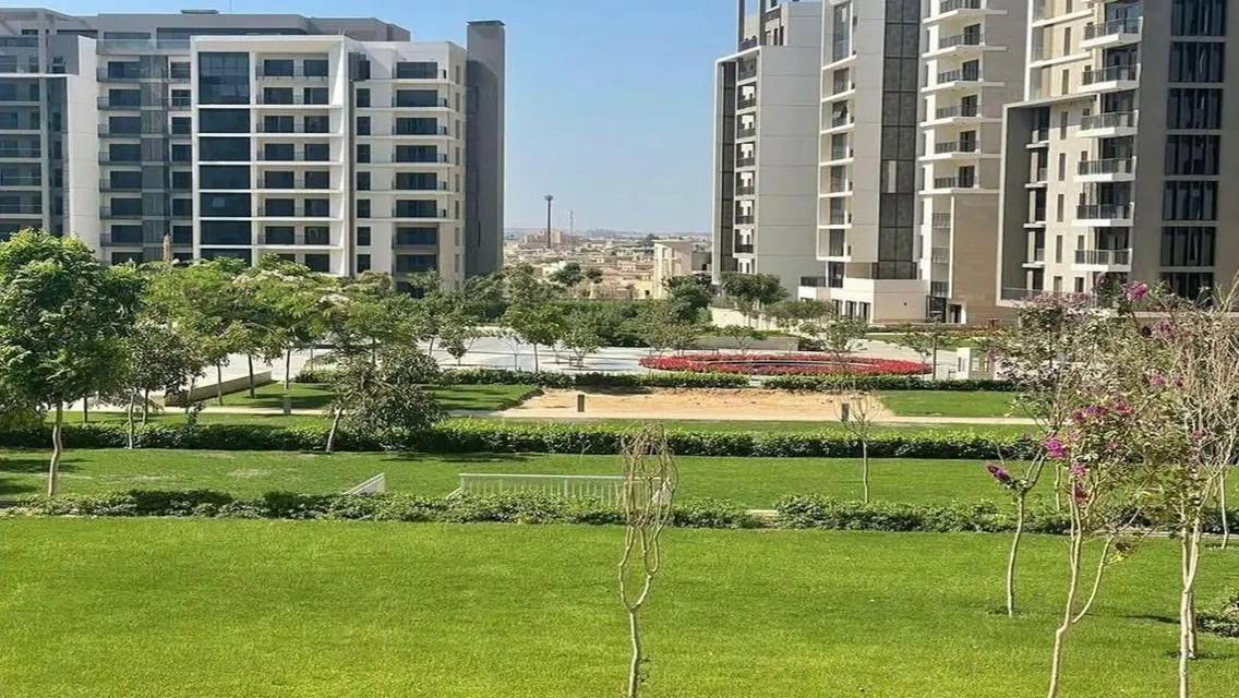 شقه للبيع متشطبه بالتكييفات من أورا_الشيخ زايد