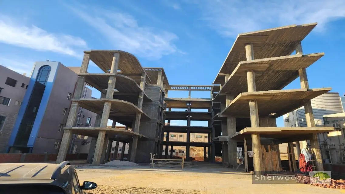 Luxury Property for Sale with Spacious Area at Great Price