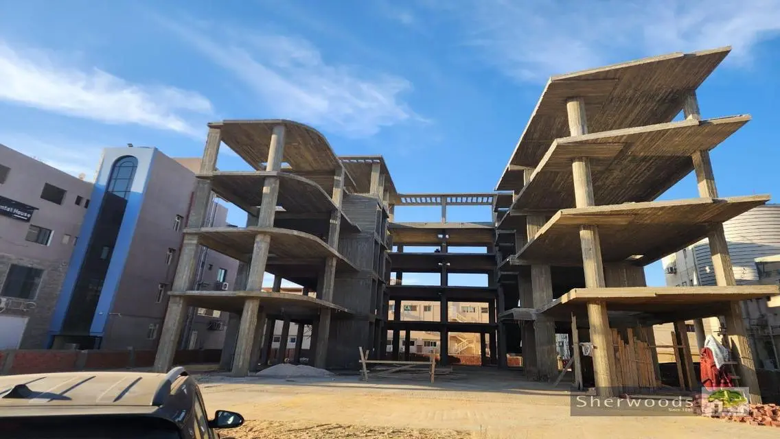 Luxury Property for Sale with Spacious Area at Great Price