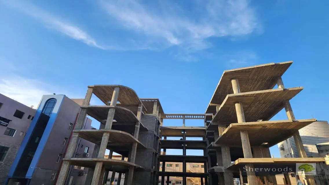 Luxury Property for Sale with Spacious Area at Great Price