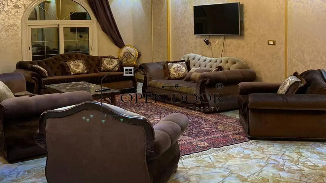 for rent Zizinia Compound in the Fifth Settlement