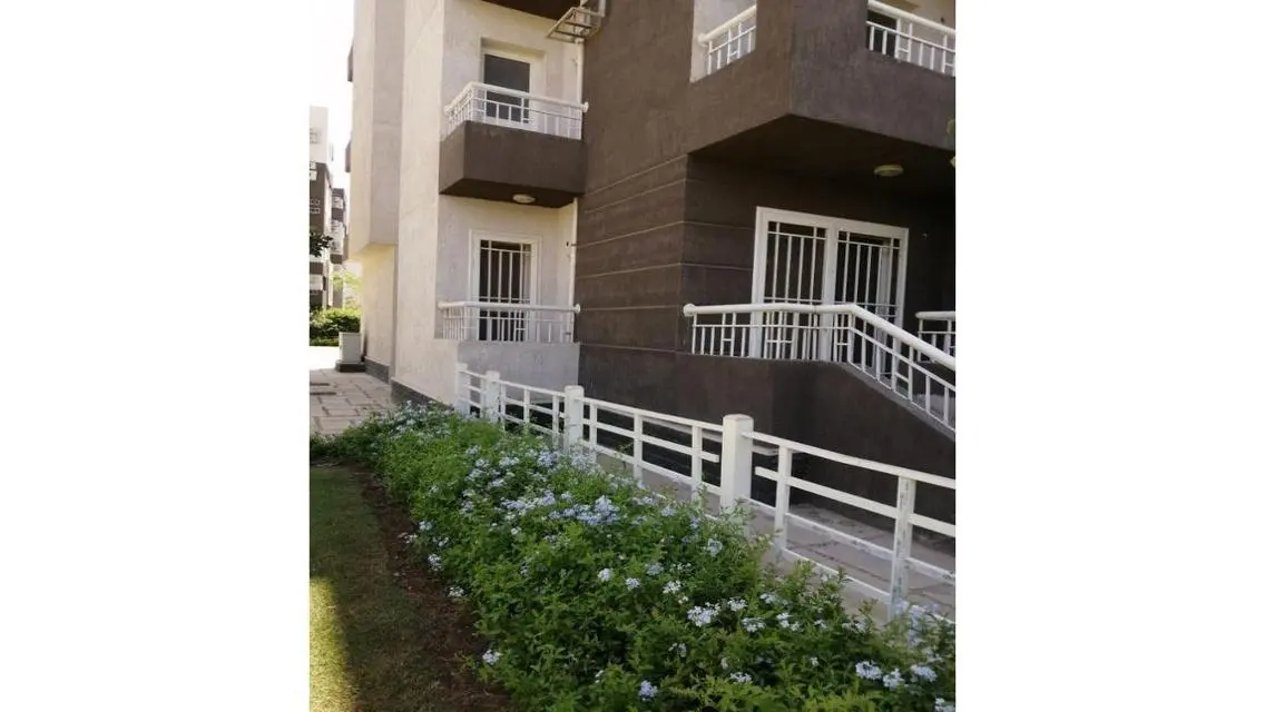 Stunning Apartment in B12 with Private Garden