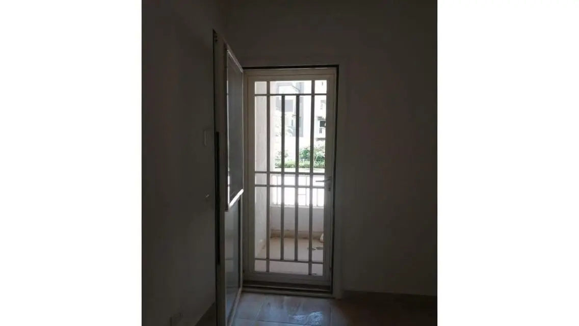 Stunning Apartment in B12 with Private Garden