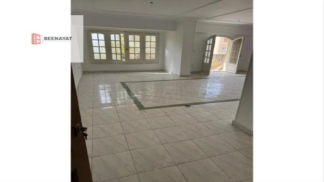 200 sqm Apartment with 2 Bedrooms and 3 Bathrooms for Rent
