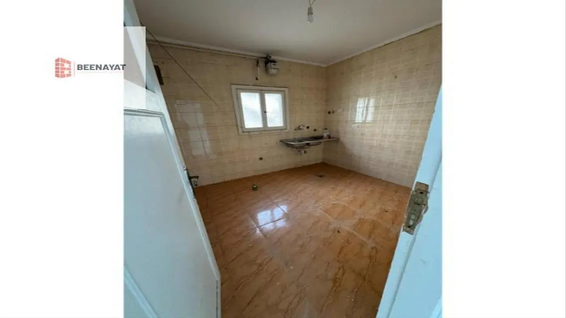 200 sqm Apartment with 2 Bedrooms and 3 Bathrooms for Rent