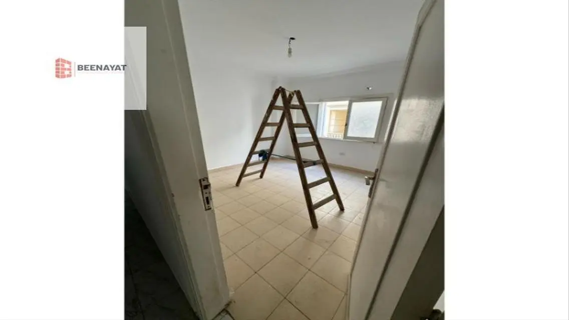 200 sqm Apartment with 2 Bedrooms and 3 Bathrooms for Rent