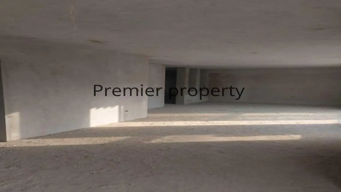 Triplex for Sale at Eastown Sodic