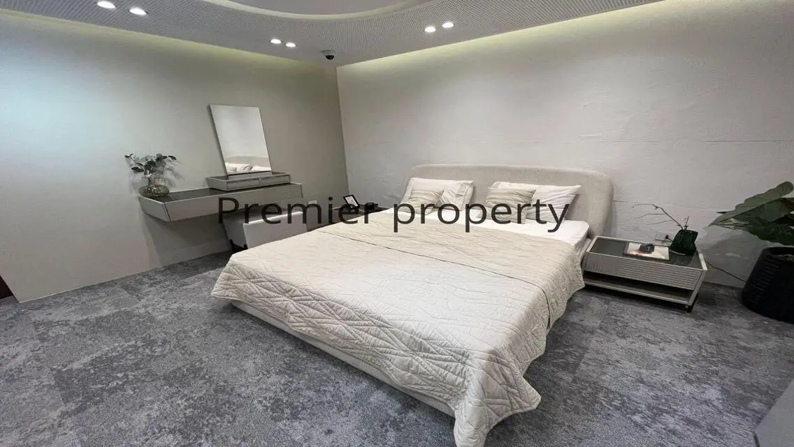 Luxury Penthouse for rent at Lake View Residence