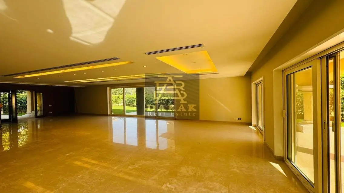 Luxurious Villa with Private Garden for Sale