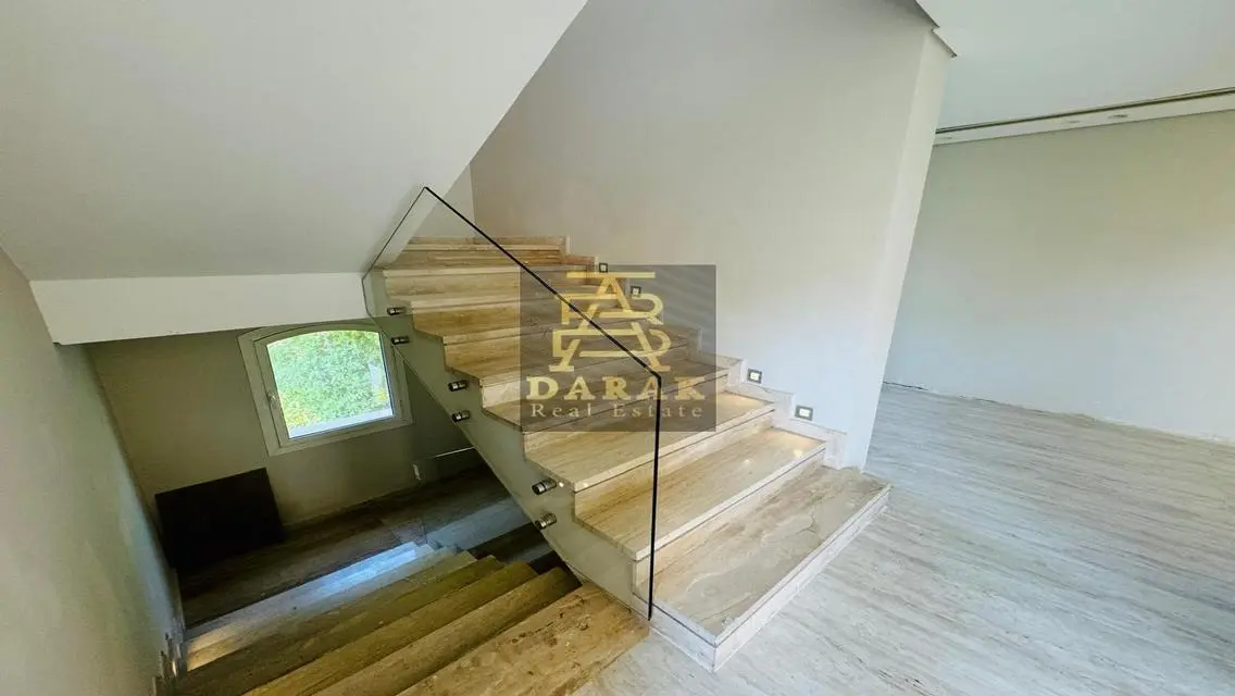 Luxurious Villa with Private Garden for Sale