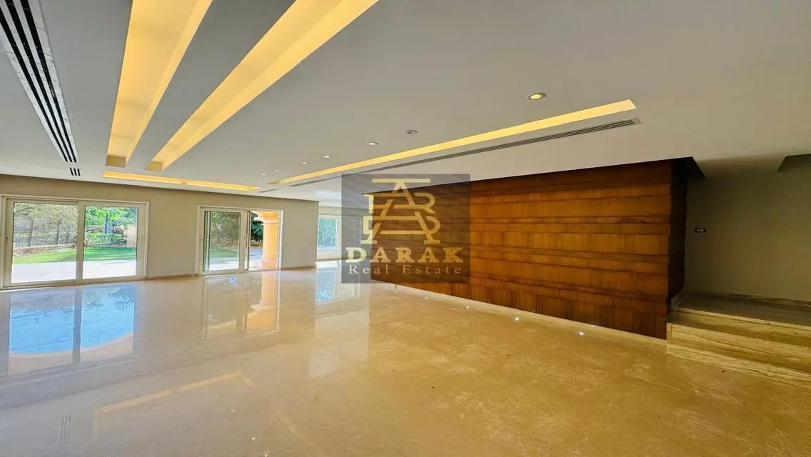 Luxurious Villa with Private Garden for Sale