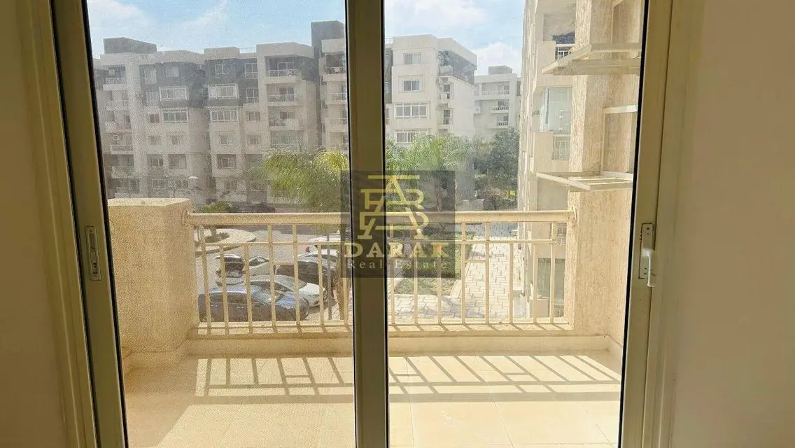 اغتنم الفرصه بمدينتي للبيع شقه 200م اول سكن ب b10