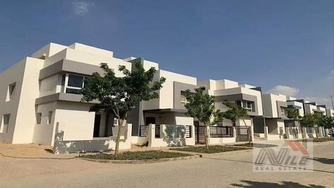 Luxurious 3-Bedroom Apartment for Sale in Hyde Park, New Cairo