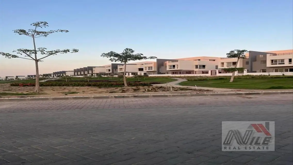 Luxurious 3-Bedroom Apartment for Sale in Hyde Park, New Cairo