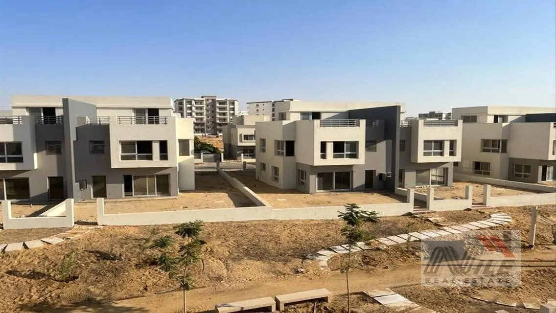 Luxurious 3-Bedroom Apartment for Sale in Hyde Park, New Cairo