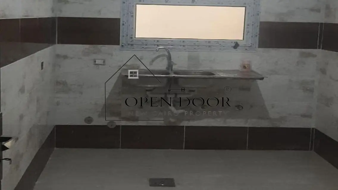 Luxury Apartment for Rent in North Lotus