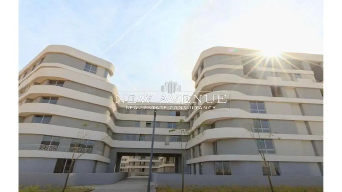 Luxurious 2-Bedroom Apartment with Stunning City Views