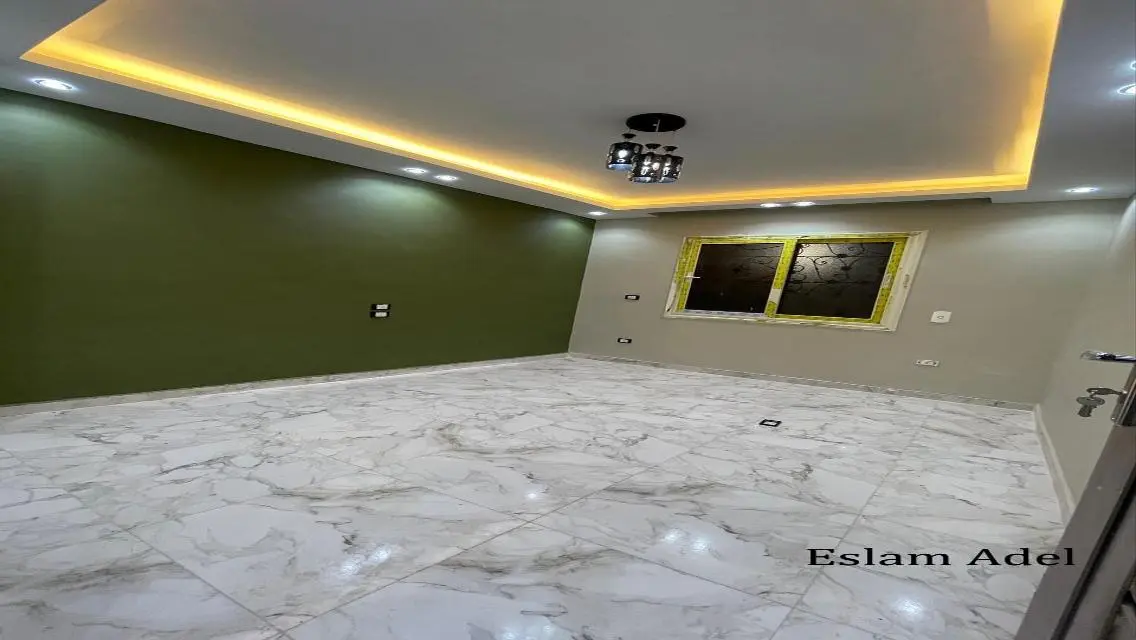شقة للبيع بحدائق الاهرام ارضي بحديقه ٢٠٠متر