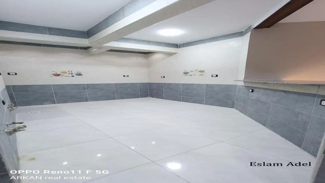 شقة للبيع بحدائق الاهرام ارضي بحديقه ٢٠٠متر