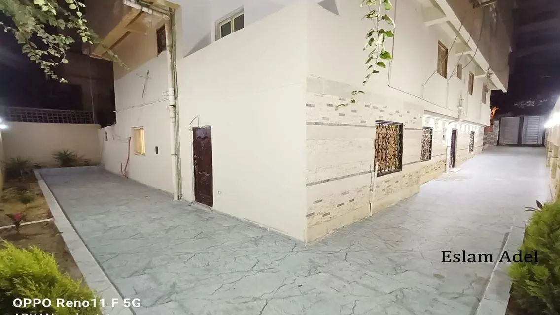 شقة للبيع بحدائق الاهرام ارضي بحديقه ٢٠٠متر