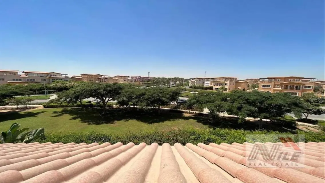 Twinhouse At Hyde Park View Landscape Delivered